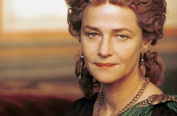 Charlotte Rampling nel ruolo di Livia nella miniserie tv Rai Augusto - Il primo Imperatore, 2003