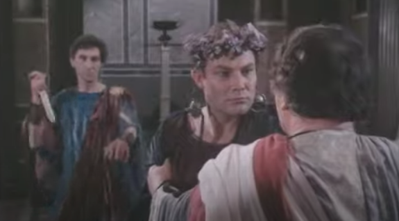 La scena della (fallita) congiura nella miniserie Tv Quo Vadis? del 1985