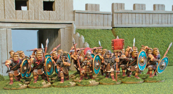 Soldatini da collezioni che riproducono ausiliari romani