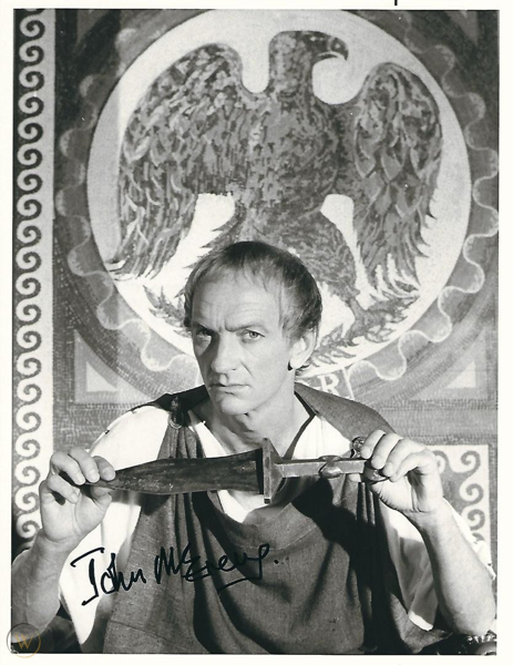 John McEnery nel ruolo di Caligola nella miniserie Tv AD Anno Domini del 1985
