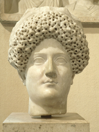 Busto di Domizia