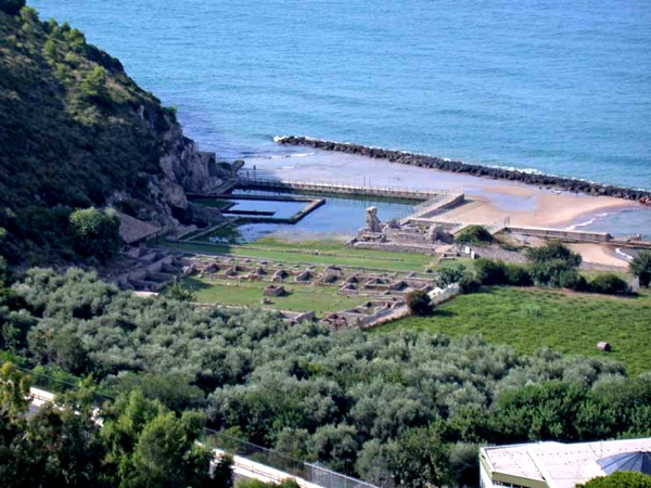 I resti della Villa di Tiberio a Sperlonga