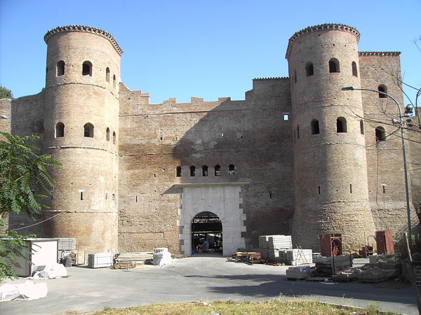 Porta Asinaria, una delle porte delle Mura Aureliane a Roma