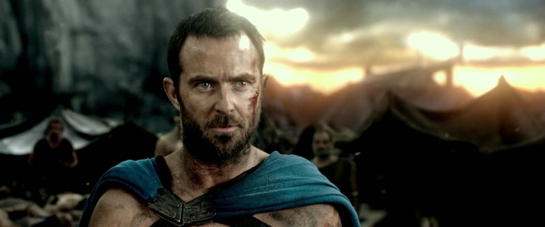 Sullivan Stapleton nel ruolo di Temistocle nel film "300 - L'alba di un impero"