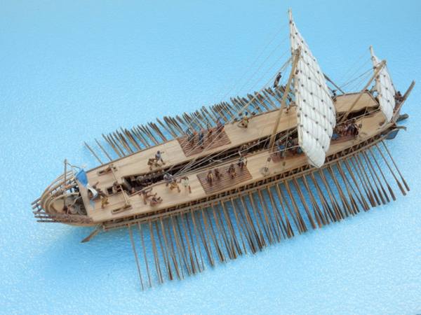  Trireme greca da guerra, immagine da http://www.dusekshipkits.com/greek-trireme1