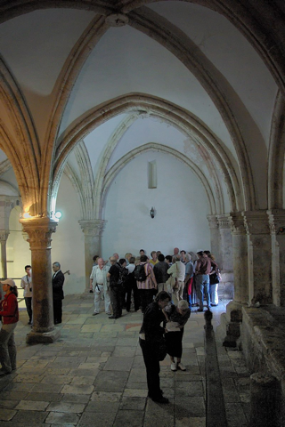 Il Cenacolo sul Monte Sion, che si sostiene fosse il luogo dell'Ultima Cena e della Pentecoste. Secondo Bargil Pixner biblista e archeologo, la Chiesa degli Apostoli originale si trovi sotto la struttura attuale