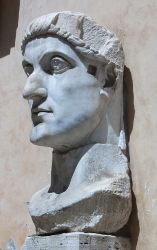 Testa della statua colossale di Costantino ai Musei Capitolini