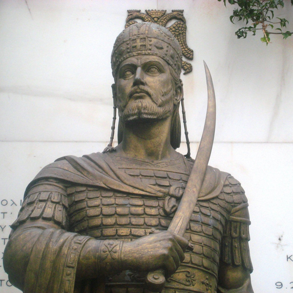 Monumento di Costantino XI nella piazza Mitropoleos ad Atene
