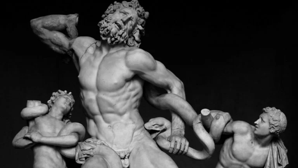 Laocoonte e i suoi figli, noto anche come Gruppo di Laocoonte. Marmo, copia di un originale ellenistico del 200 a.C. circa. Ritrovato nelle Terme di Traiano, 1506, Musei Vaticani, Vaticano.