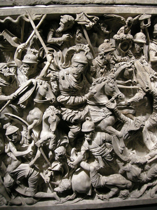 Particolare di un sarcofago del II secolo a.C. che mostra una carica di cavalleria romana. Museo Nazionale Romano, Roma, Italia.