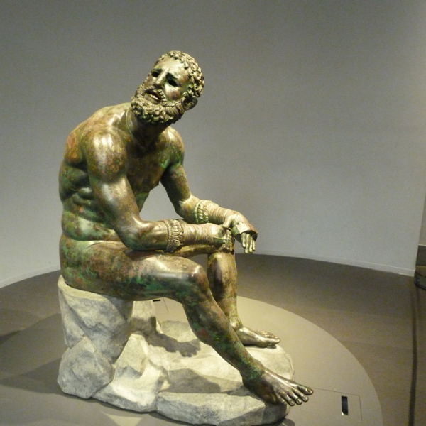 Pugile in riposo, conosciuto anche come Pugile delle Terme o Pugile del Quirinale, scultura in bronzo conservata al Museo Nazionale Romano
