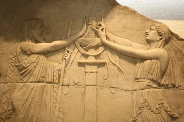 Sacerdote e sacerdotessa dell'antica Grecia