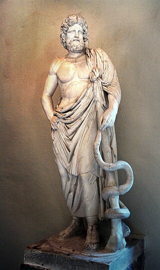 Statua di Asclepio, esposta nel Museo del Teatro di Epidauro.